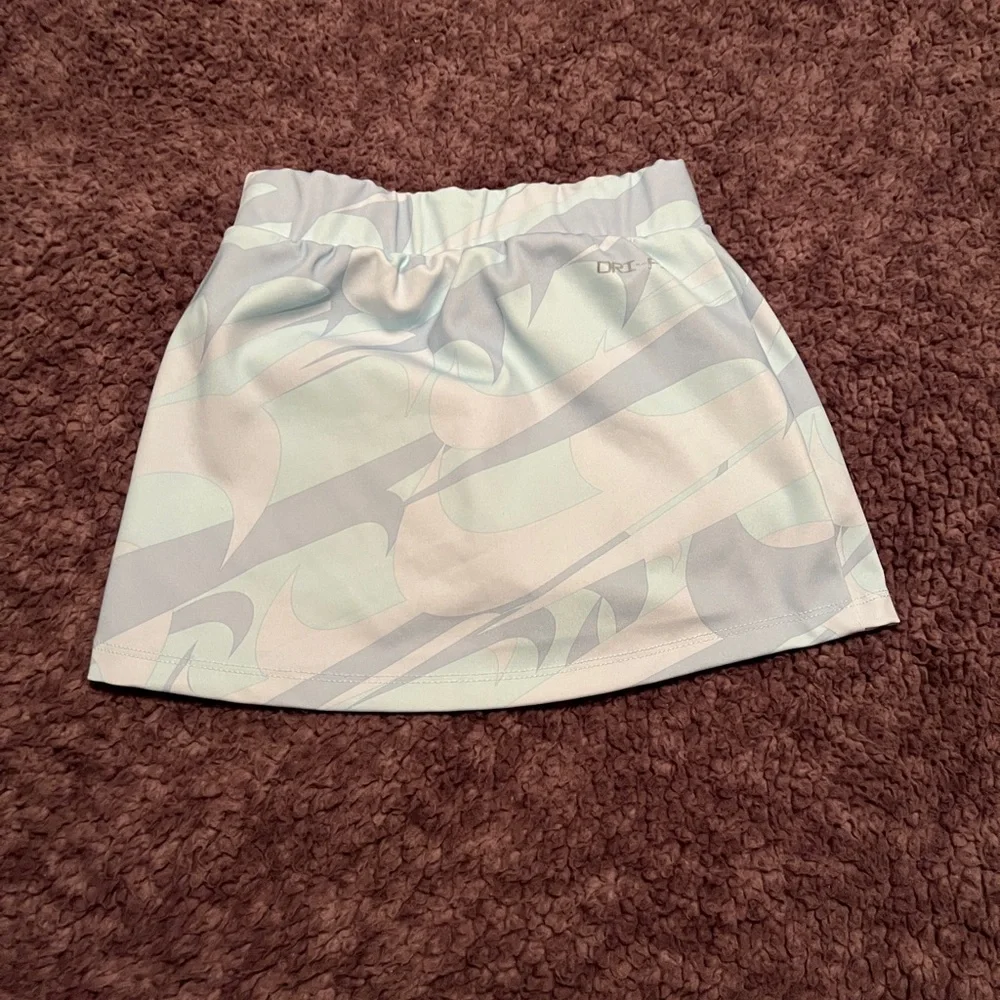 Nike Skort Set Size 4 - Picture 7 of 11